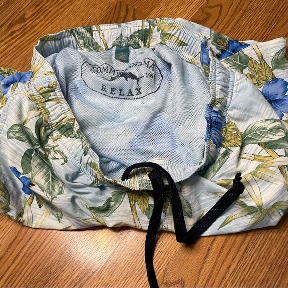 Tommy Bahama Blue Blooms Floral Print Straight Fit Swim Trunks Sz-M - Picture 5 of 8